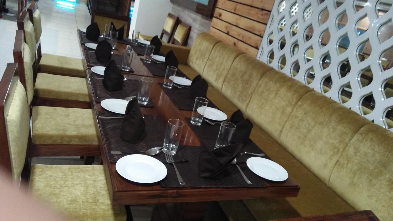 Hotel Neelam Moga Ludhiana Luaran gambar