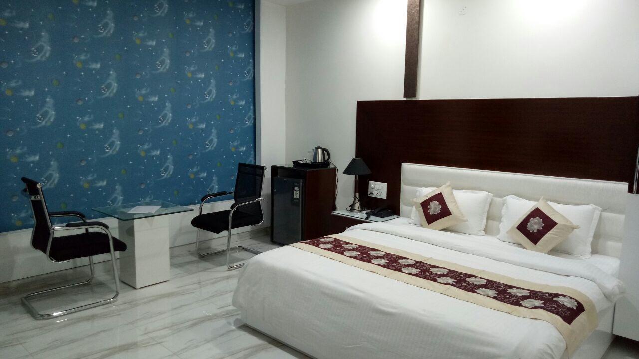 Hotel Neelam Moga Ludhiana Luaran gambar